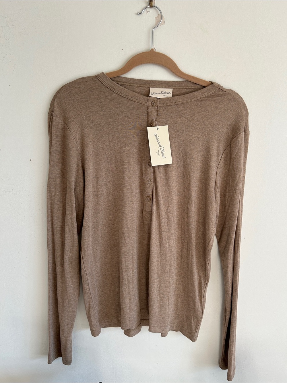 Universal Thread Taupe Button-Front Long sleeve Henley Size Xl
